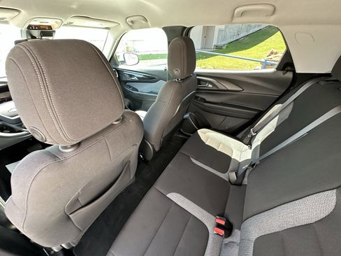 Used 2025 Chevrolet TrailBlazer LT image 17