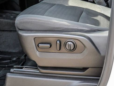 Used 2019 Chevrolet Silverado 1500 LT w/ Texas Edition image 28