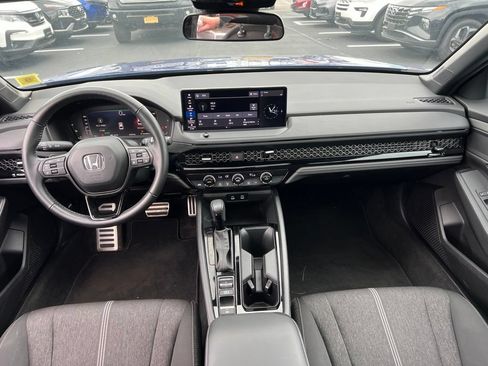 Used 2023 Honda Accord Sport image 19