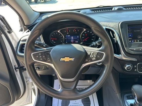 Used 2023 Chevrolet Equinox LT image 17