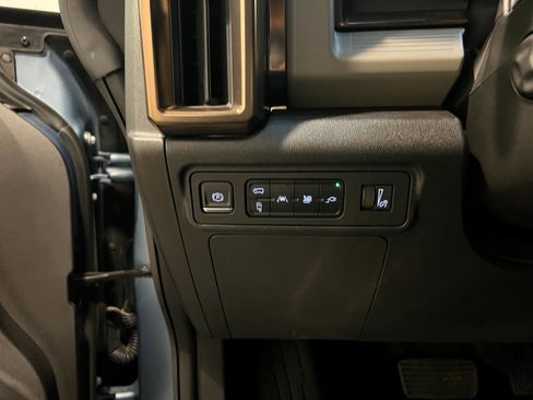 Used 2024 GMC Hummer EV 3X w/ Omega Edition AWD/4WD image 15