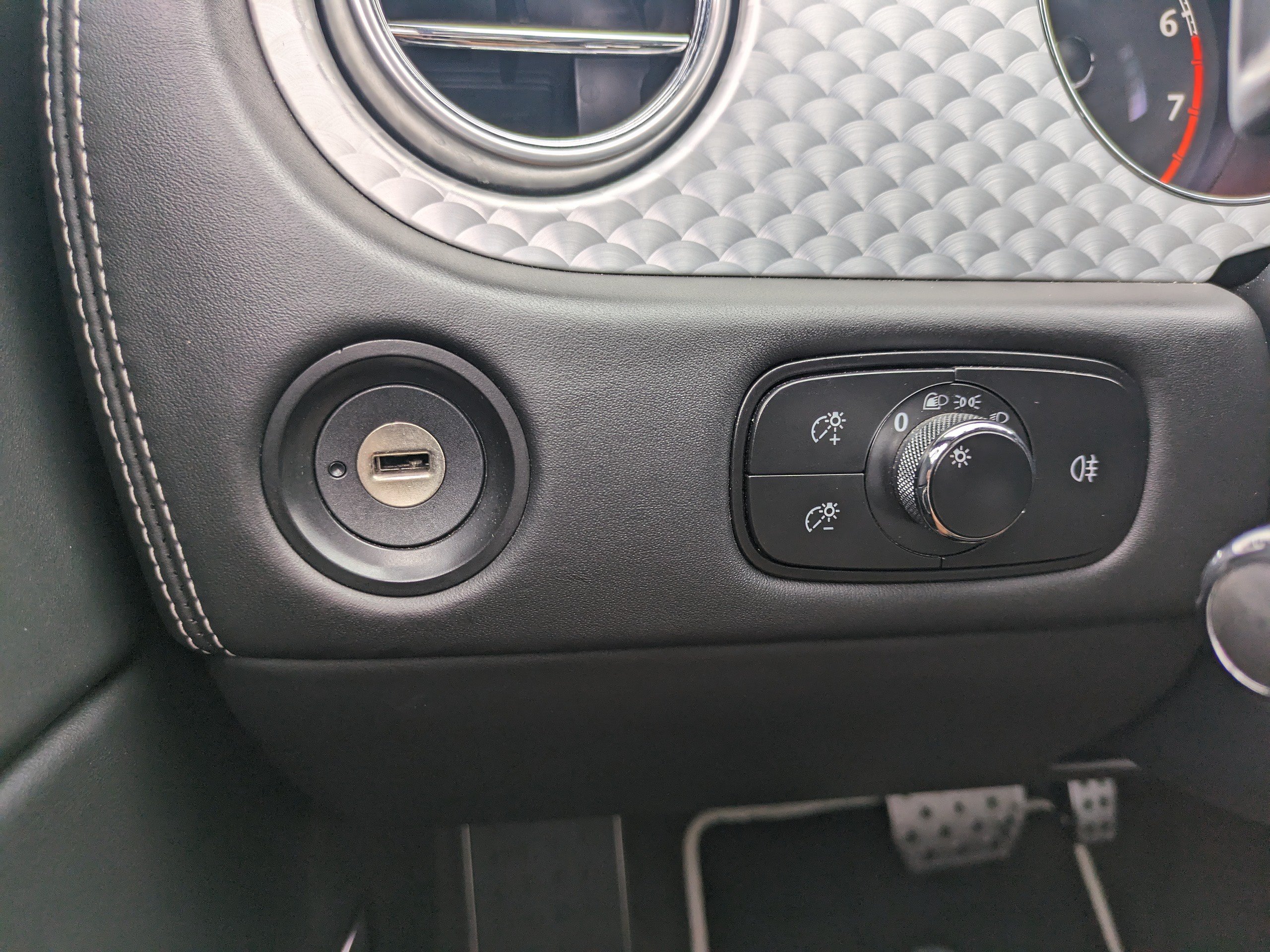 Used 2011 Bentley Continental GTC AWD/4WD image 27