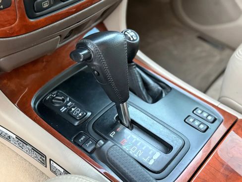 Used 1999 Lexus LX 470 4WD image 33