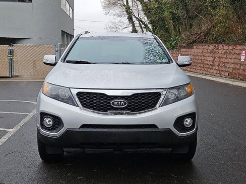 Used 2013 Kia Sorento EX w/ Premium Plus Pkg image 2