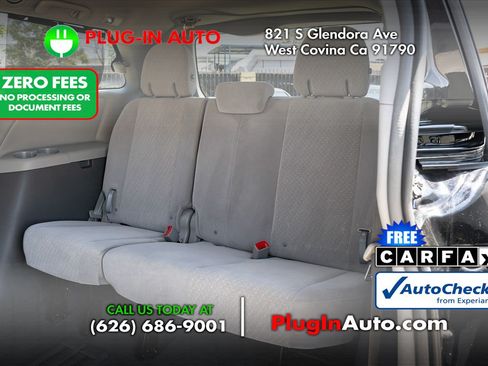 Used 2019 Toyota Sienna LE FWD image 12