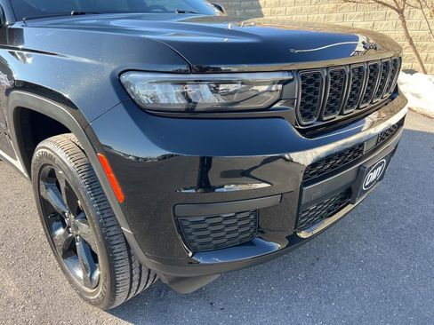 Used 2021 Jeep Grand Cherokee L Laredo image 7