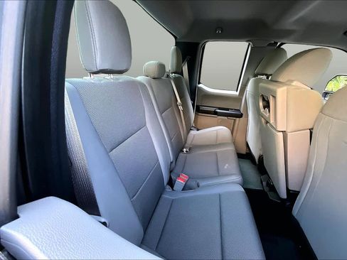 Used 2019 Ford F250 XL w/ STX Appearance Package RWD image 18