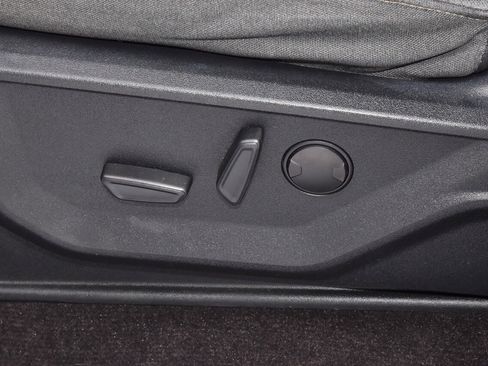 Certified 2021 Ford F150 XLT w/ Equipment Group 302A High image 34