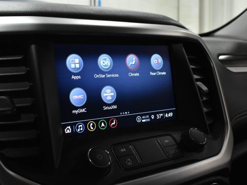 Used 2023 GMC Acadia SLT w/ Preferred Package image 17