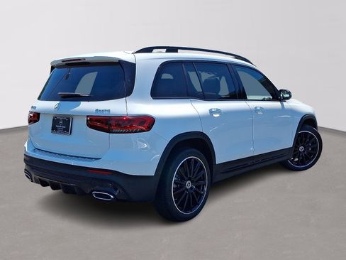 Certified 2022 Mercedes-Benz GLB 250 4MATIC w/ AMG Line image 4