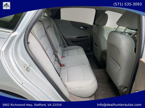 Used 2018 Chevrolet Malibu LS FWD image 19