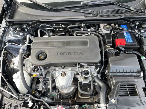 Used 2025 Honda Civic Sport image 30