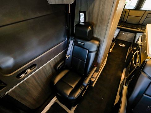 Used 2022 Mercedes-Benz Sprinter 3500 image 88