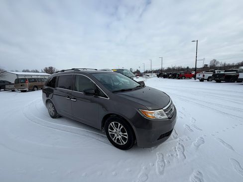 Used 2013 Honda Odyssey EX image 2