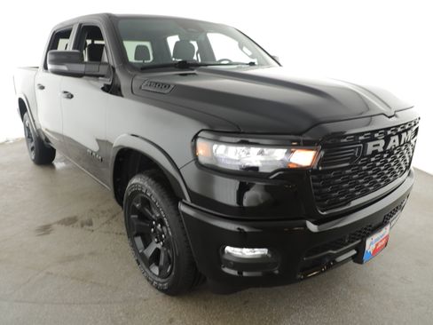 Used 2025 RAM 1500 Lone Star image 3