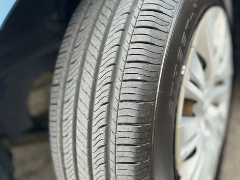 Used 2012 Toyota Camry LE image 31