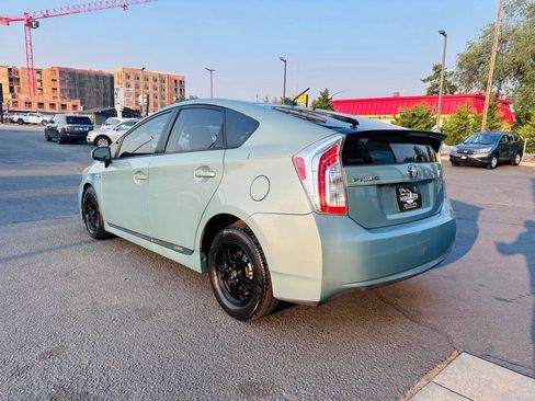 Used 2012 Toyota Prius Three FWD image 4