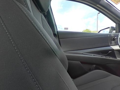 Certified 2025 Hyundai Elantra Sport FWD image 33