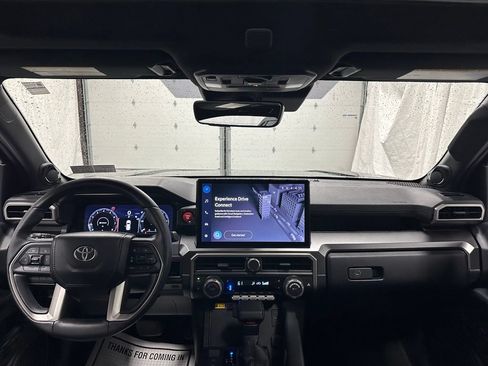 Used 2025 Toyota 4Runner TRD Off-Road Premium AWD/4WD image 42