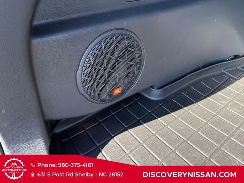 Used 2020 Toyota RAV4 XLE Premium FWD image 40
