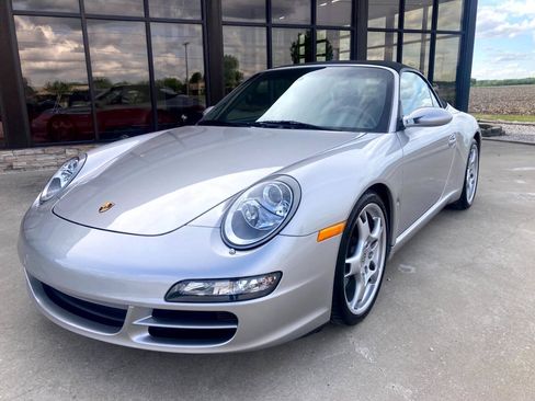 Used 2006 Porsche 911 Carrera S RWD image 4