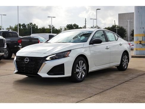 New 2025 Nissan Altima 2.5 S image 2