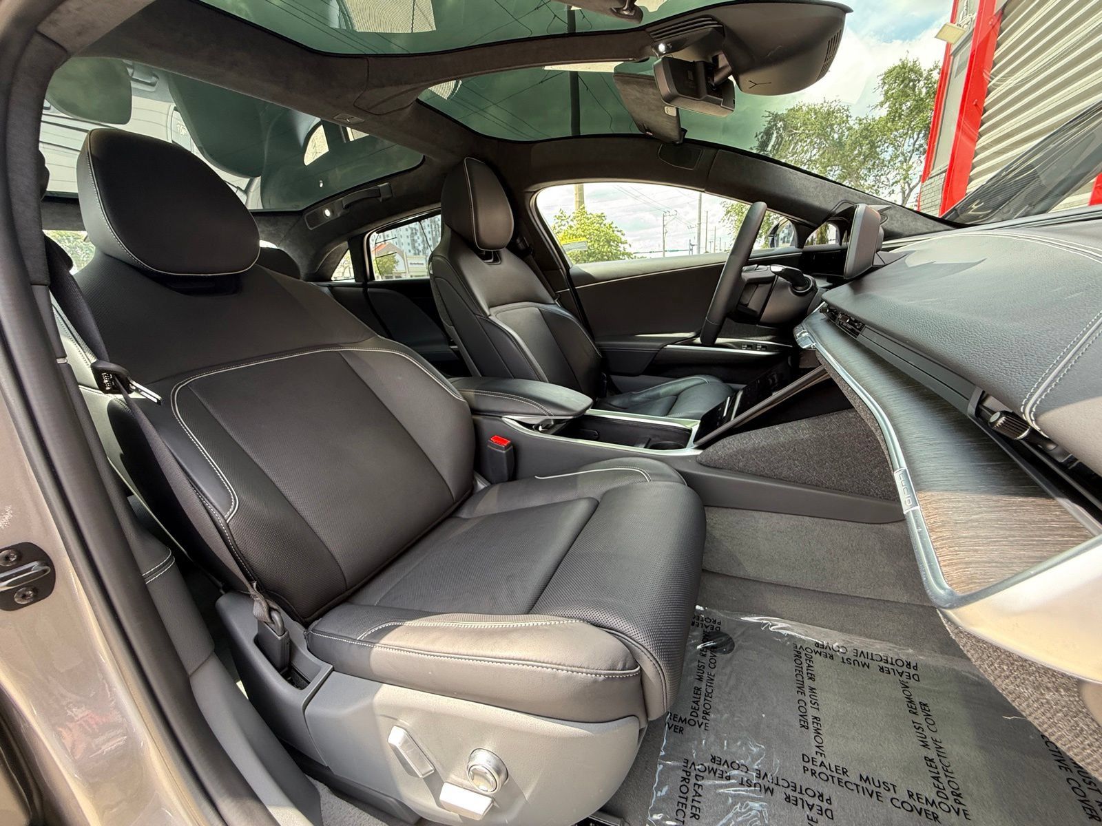 Used 2023 Lucid Air Touring AWD/4WD image 22