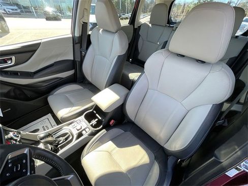 Used 2023 Subaru Forester Limited image 14