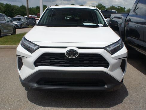 Used 2024 Toyota RAV4 LE FWD image 2