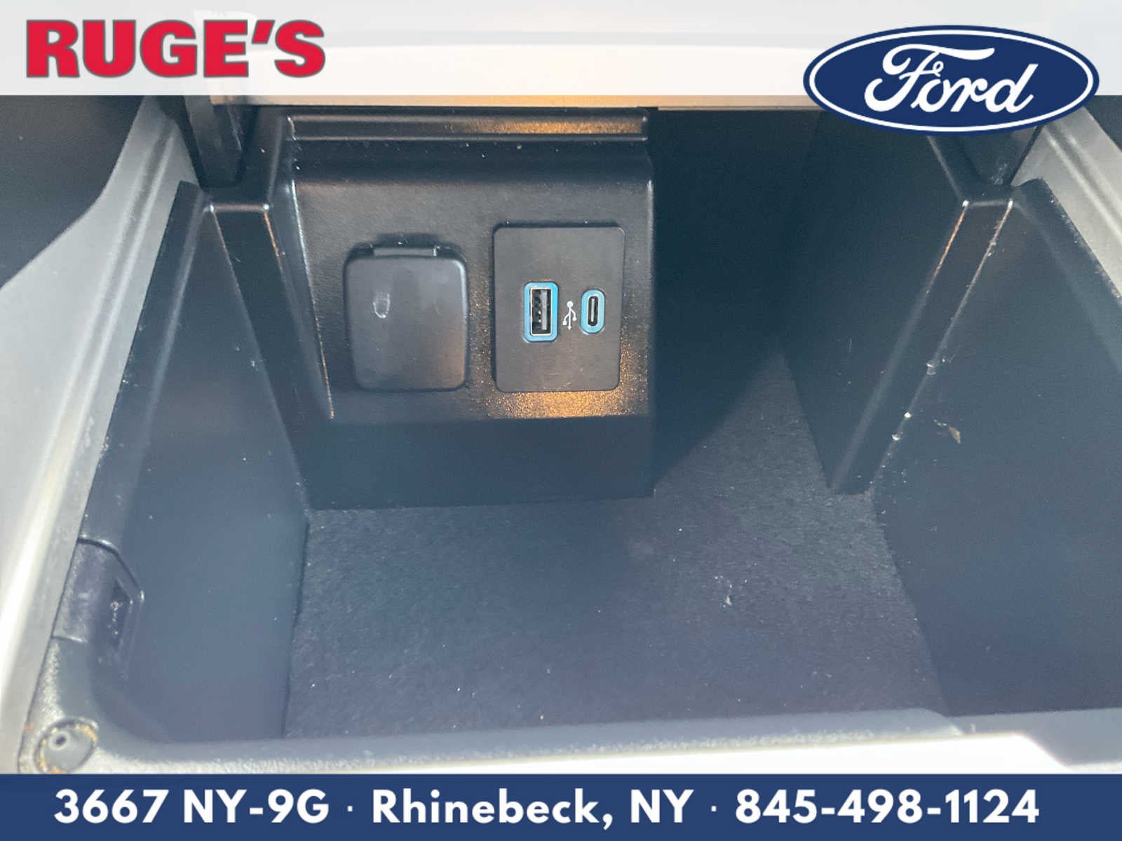 Certified 2024 Ford Explorer XLT w/ Equipment Group 202A AWD/4WD image 23