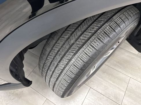 Used 2023 Honda Pilot EX-L image 37