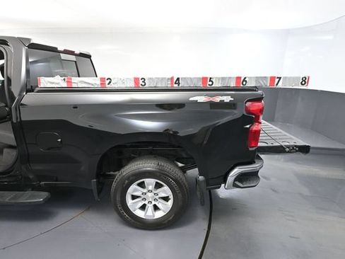 Used 2021 Chevrolet Silverado 1500 LT w/ Convenience Package II AWD/4WD image 41