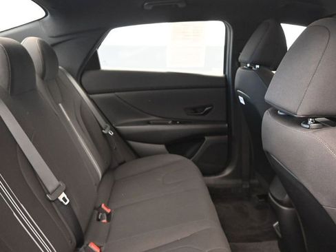Certified 2025 Hyundai Elantra Sport FWD image 14
