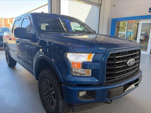 Used 2017 Ford F150 XLT w/ Equipment Group 302A Luxury image 2