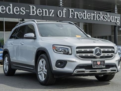 Used 2022 Mercedes-Benz GLB 250 4MATIC w/ Premium Package Lite image 1