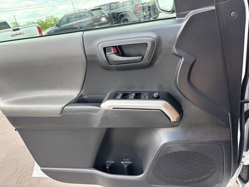 Used 2023 Toyota Tacoma SR5 RWD image 21