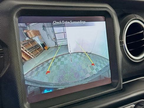 Used 2022 Jeep Wrangler Unlimited Sahara w/ Cold Weather Group image 22