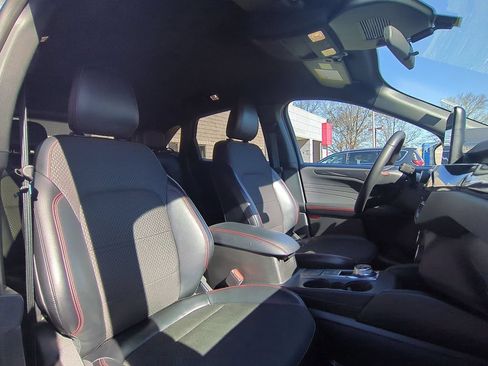 Used 2025 Ford Escape ST-Line FWD image 30