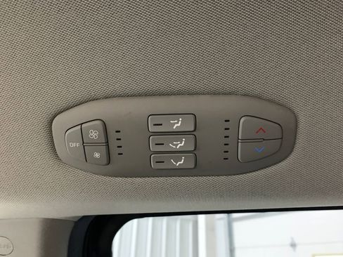 Used 2021 Kia Sedona LX image 15