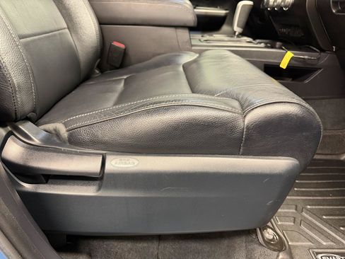 Used 2021 Toyota Tundra SR5 w/ SR5 Leather Package AWD/4WD image 16