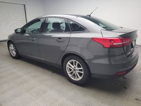 Used 2018 Ford Focus SE w/ Cold Weather Package image 3