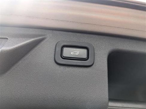 Used 2022 Land Rover Discovery Sport S R-Dynamic image 15