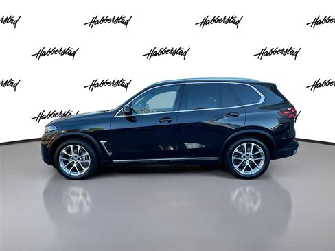 Certified 2024 BMW X5 xDrive40i w/ Parking Assistance Package image 8