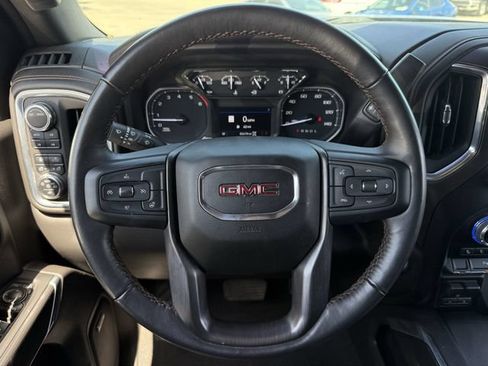 Used 2022 GMC Sierra 1500 AT4 w/ AT4 Preferred Package AWD/4WD image 13