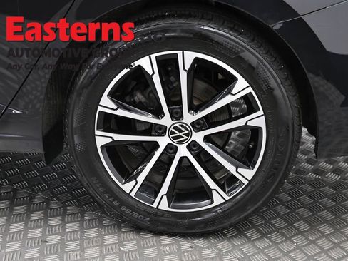 Used 2025 Volkswagen Jetta Sport FWD image 32