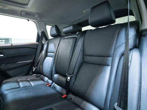 Used 2023 Nissan Rogue SV w/ SV Premium B Package image 35