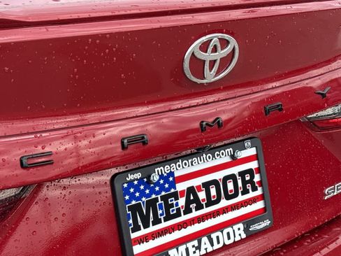 Used 2025 Toyota Camry SE image 8