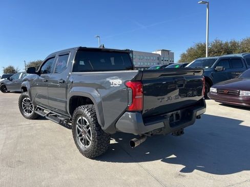Used 2024 Toyota Tacoma TRD Sport image 6