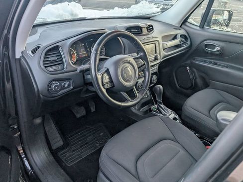 Used 2016 Jeep Renegade Latitude image 12