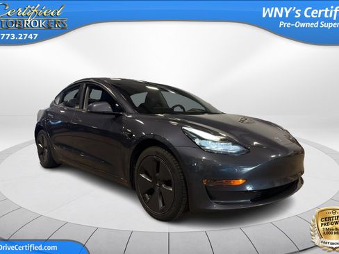 Used 2023 Tesla Model 3 Standard Range RWD image 3